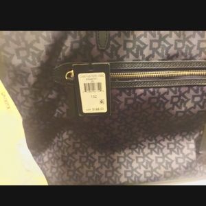 Dkny purse